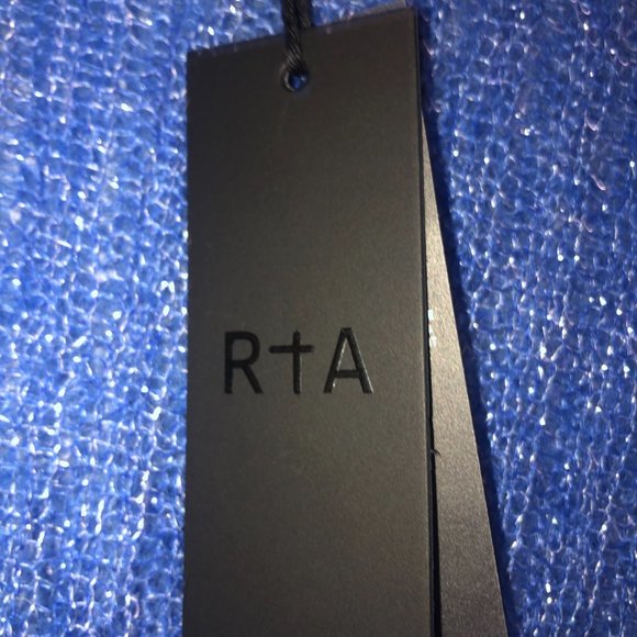 RTA Sweater in blue - Picture 4 of 4